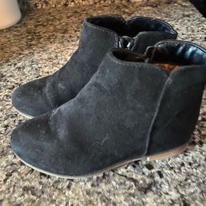 Kids cat and jack booties